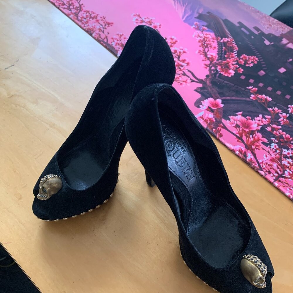 Alexander McQueen Skull Pumps